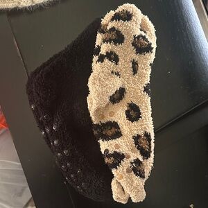 Cozy Sherpa Leopard & Black Non-Slip Slipper Socks